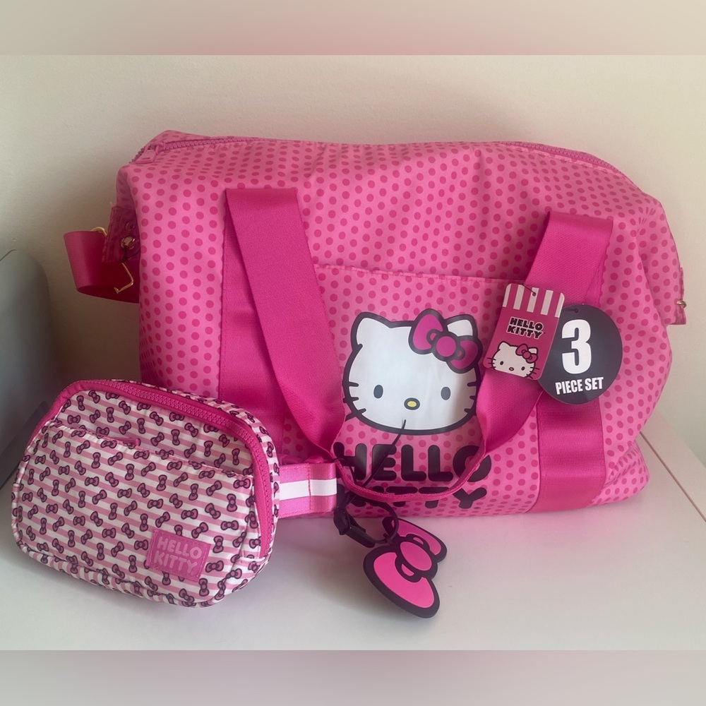 HELLO KITTY 3pc Travel Set Large Travel Tote Belt Bag Bow Luggage Tag Polka Dot